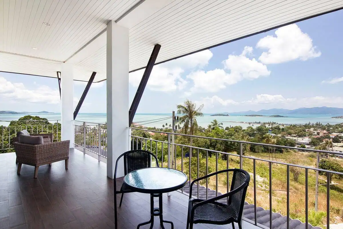 FrontBalcony2 Komdominium – The Bay – apartament – A31